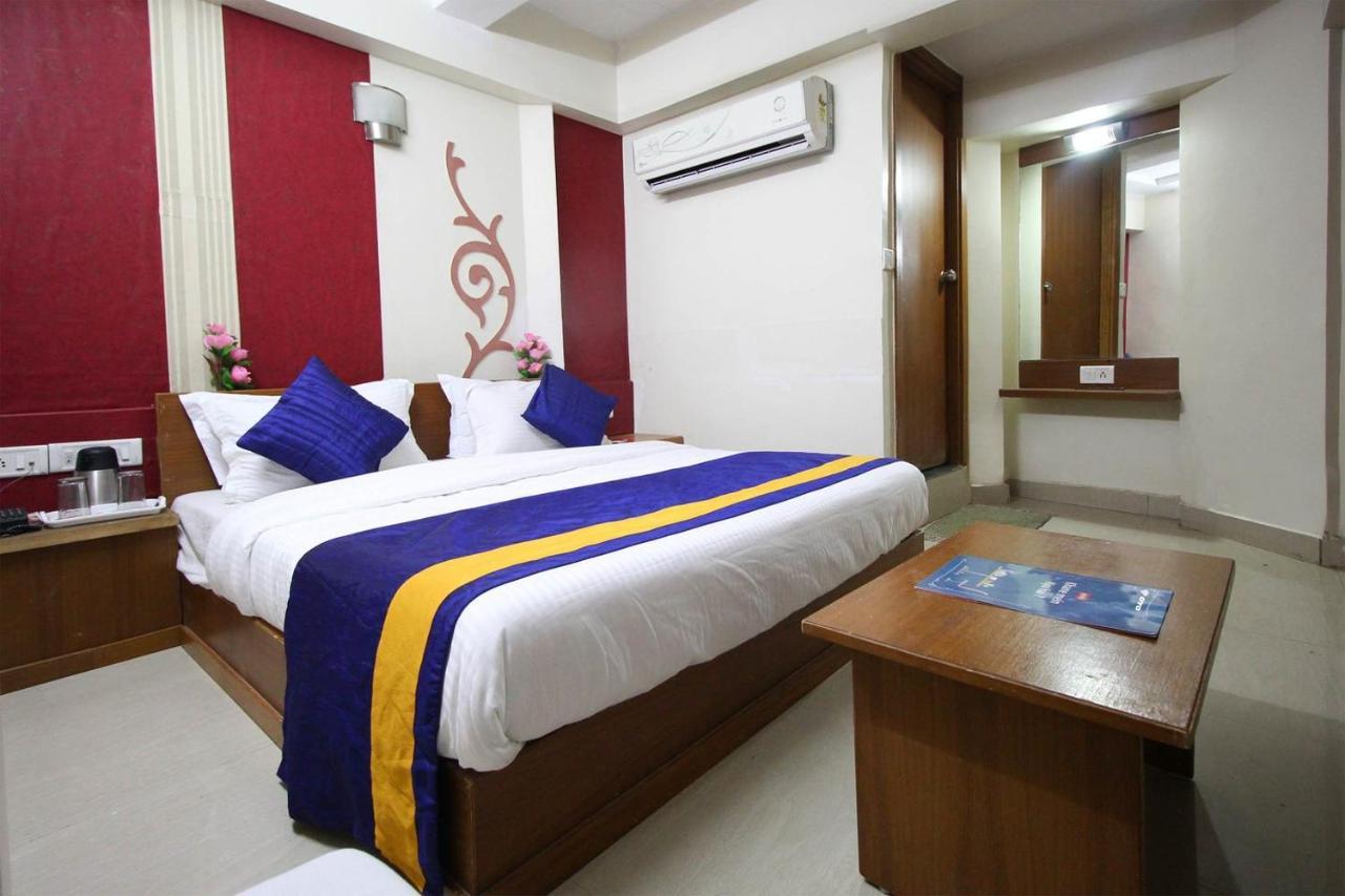 Hotel Campus Ahmadábád Kültér fotó