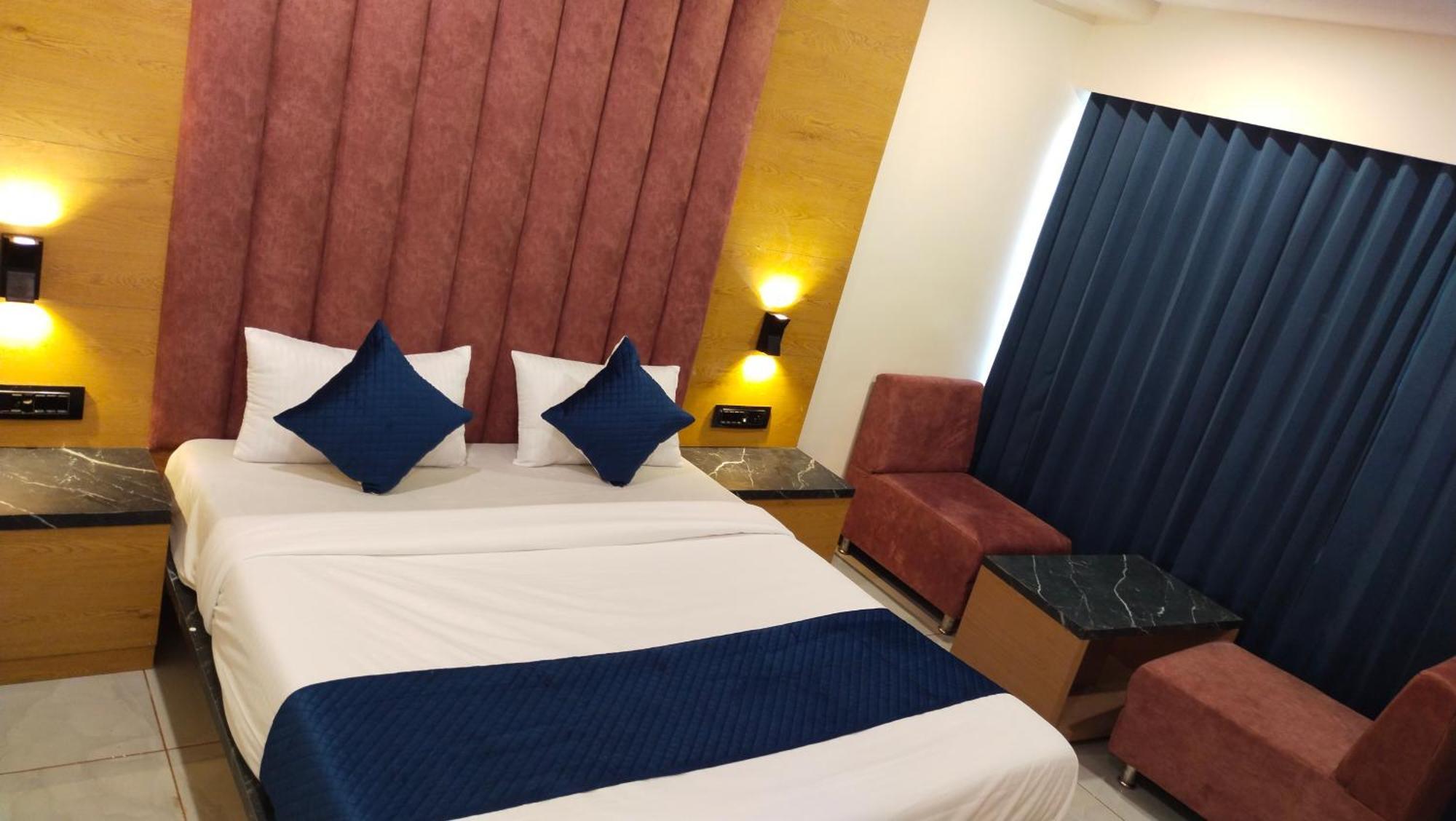 Hotel Campus Ahmadábád Kültér fotó
